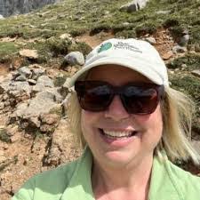 Janine Castro's Instagram, Twitter & Facebook