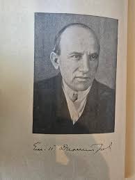 Продавам книги: Исторически романи, Военни. Отстъпка: 50% от посочената  (цифрата след всяко заглавие и/или автор цена). Книгите са в Стара Загора.  Изпращам само чрез Еконт, като е възможно и лично предаване в