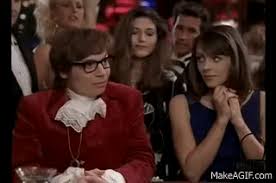 Obtenez tous les gifs d'austin powers. Austin Powers Blackjack Scene On Make A Gif
