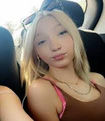 Laci James's Instagram, Twitter & Facebook