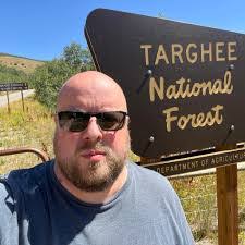 Renee Arcand's Instagram, Twitter & Facebook