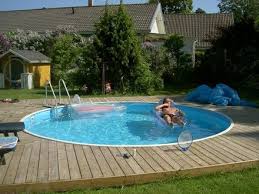 Pin Von Emma Larsson Auf Pool Gartenpools Kleiner Garten Garten