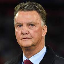 He is known for his work on match of the day (1964), international champions cup 2014 (2014) and uefa champions league (1994). Oranje Van Gaal Ruckkehr Wird Konkret