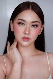 Jomer Pacardo Makeup Artist