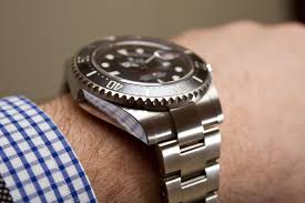 Nuevo Rolex Sea Dweller El Lanzamiento Mas Polemico De Rolex Con Fotos En Vivo Y Precios Horas Y Minutos