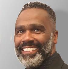 Congratulations to the Illinois Army National Guard's Col. Michael Kowalski  of Elmhurst, Ill., and Lt. Col. Bradley Roach of Bloomington, Ill., both of  whom graduated from the U.S. Army War College in