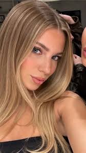 SOUTH LONDON BASED!!! Hi guys, i am entering a colour competition and need  a model for someone who would like something similar to the photos below,  doesn't have to red can be