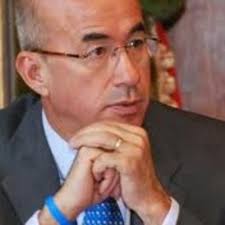 Éctor RAMIREZ-BARBA