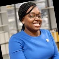 Kelli Hammonds's Instagram, Twitter & Facebook