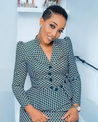 Voir plus d'idées sur le thème mode africaine robe, mode africaine, robe africaine tendance. Epingle Sur Sira Foto