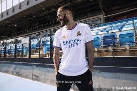 ولم يتمكن ريال مدريد في ذلك. Ø¨Ø§Ù„ØµÙˆØ± Ø±ÙŠØ§Ù„ Ù…Ø¯Ø±ÙŠØ¯ ÙŠÙƒØ´Ù Ø¹Ù† Ù‚Ù…ÙŠØµÙ‡ Ø§Ù„Ø¬Ø¯ÙŠØ¯