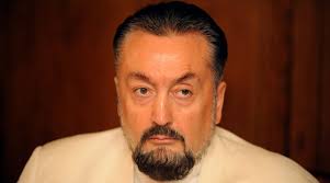 Adnan oktar was born in ankara, turkey on february 2, 1956. Adnan Oktar Hakkinda 14 Asir Hapis Cezasi Istendi