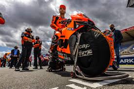Motogp's manufacturers agreed to allow ktm to develop a new engine for 2021 to be homologated ahead of the opening round, though a member present at the meeting told motorsport.com last year there. Oh La La Ktm Ist Wieder Zuruck In Den Top 5
