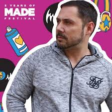 Stream Wayne Scott-Fox