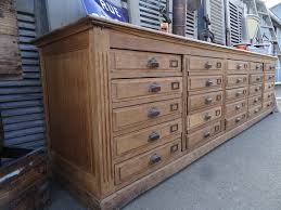 Superbe meuble de métier fin 18ème (meuble de forgeron) à dix tiroirs. Nouveaute Comptoir Meuble De Metier Broc La Tete Dans Les Tiroirs Meubles De Metier Brocante Facebook