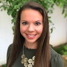 Lauren Carroll's Instagram, Twitter & Facebook