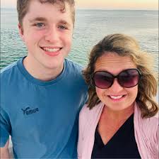 Last minute hair highlight appointments available