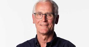 Dr. M. van Der Esch (Martin)