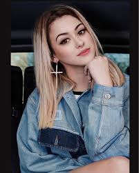 Kariera muzyczna sylwii rozpoczęła się w 2012 roku od wykonywania coverów i udostępnianie. Picture Of Sylwia Przybysz