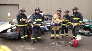 lynnwoodfire on twitter lynnwood fire training with new extraction equipment thanks to pick n pull for providing us a great training ground http t co tgoaa4xnhw twitter