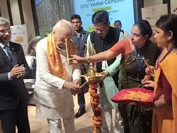 Foundation stone laid for 800-bed girls hostel in Saran | सारण में 800 बेड  के गर्ल्स हॉस्टल का शिलान्यास: राज्यपाल डॉ. आरिफ मोहम्मद खान ने किया भूमि  पूजन, 'फुटबॉल टू ...