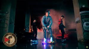anuel aa hija 'e lucifer, por dentro te lo vo'a esconder real g 4 life tatuao' en mi piel fumando puré, chingando con 100 kilos en el hotel te la vo'a. La Ocasion De La Ghetto Arcangel Ozuna Anuel Aa Video Oficial Ozuna Canciones Videos Daddy Yankee