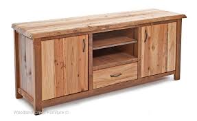 Rustic Furniture For Every Taste And Style Modern Barn Wood Furniture Burled Wood Wood Entertainment Center Reclaimed Wood Kitchen