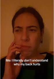 No sorrry I still don’t get it. If there’s any chiropractors out there,  would love some advice x #backprobs #badback #fyp