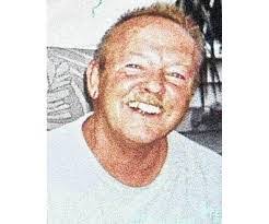 Robert Flinders's Instagram, Twitter & Facebook