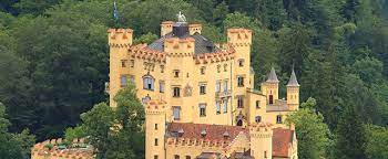 Im äußeren folgt das königshaus dem typus des »schweizerhauses« aus holz, das im 19. Schloss Hohenschwangau Offnungszeiten Tickets Anfahrt