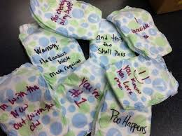 Having a baby is the most precious thing that can happen to a family.the bundle of joy arrives with a baby never decrease but grows with time. Diaper Craft Daddy Baby Shower Baby Shower For Men Baby Shower Gifts