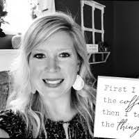 Amy Karns's Instagram, Twitter & Facebook