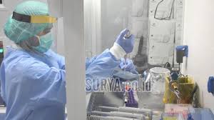 Laboratorium Biomolekuler Pcr Milik Rs Phc Surabaya Trial Sampling Swab Test Covid 19 Surya
