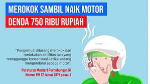 Jangan Pernah Merokok Saat Berkendara Ini Bahaya Dan Sanksinya Otomotif Liputan6 Com