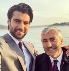 Kızınızın sevgilisiyle birlikte oldunuz mu? diye sormuştu. Kutsal Kavga Filmi Oyunculari Konusu Vizyon Tarihi Dizi Oyuncu