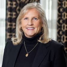 Francesca Raymond's Instagram, Twitter & Facebook