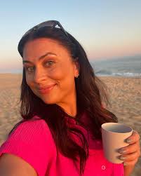 Sipping wine and sunsets ☀️