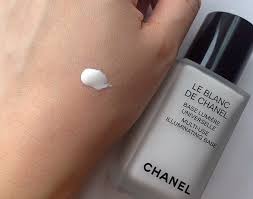 Chanel Le Blanc De Chanel Multi Use Illuminating Base Chanel Vitalumiere Loose Powder Foundation Le Blanc De Chanel Silverkis World Loose Powder Foundation Simple Skincare Loose Powder