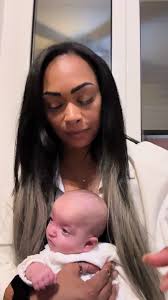 Avra Una Faccia Nuova