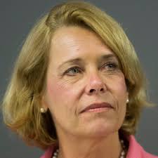 Fact check: Did a quarter of Milhaven's contributions come from bar  district?