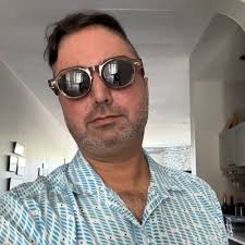 Dylan Cameron (@DylanCDubs)