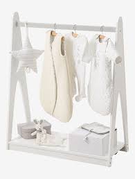 Susse Kleiderstange Fur Babysachen Die Einfach Zu Schon Fur Den Kleiderschrank Sin Kleiderstander Kinderzimmer Kleiderstander Mit Ablage Garderobe Kinderzimmer