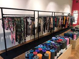 Strengthening the back, enhancing the core and increasing muscle activation. Yoga Shop Rotterdam Yogisha Amsterdam