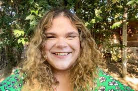 Alumnus grows Instagram platform, promotes positivity through skin care,  makeup