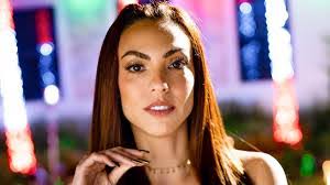 Eileen Roca's Instagram, Twitter & Facebook