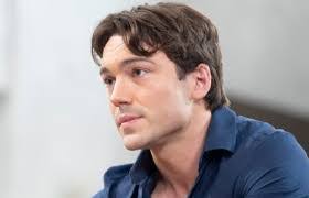 Jason Flak's Instagram, Twitter & Facebook