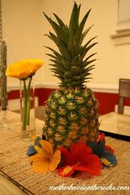 klschill99 if we have the green tablecloths maybe we could get some cheap burlap strips or s hawaiian party theme hawaiian party decorations luau centerpieces