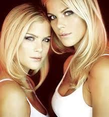 Tiger Woods Ex Wife Elin Has An Identical Twin Sister Josefin Elin Nordegren Tiger Woods Ex Wife Beautiful Face