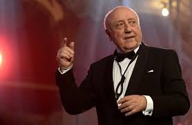 Felix slováček, absolvent kroměřížské konzervatoře a janáčkovy akademie muzických umění v brně, představuje na české hudební. Tondo Uz Mi Rikaji Jen Ve Zline Priznava Slavici Klarinetista Slovacek Idnes Cz