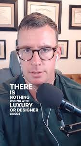 Andrew Martz's Instagram, Twitter & Facebook